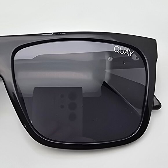 Quay Australia Frontrunner Gloss Black Frame Polarized Smoke Lens Sunglasses - Picture 15 of 16